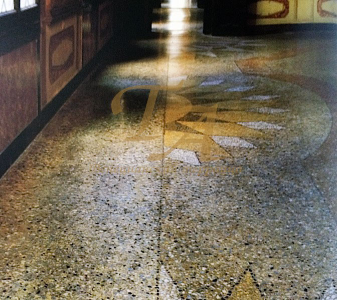 Терраццо с геометрическим декором Венецианский терраццо на основе из извести с геометрическим декором, Палаццо Саворньян, г. Венеция, Италия